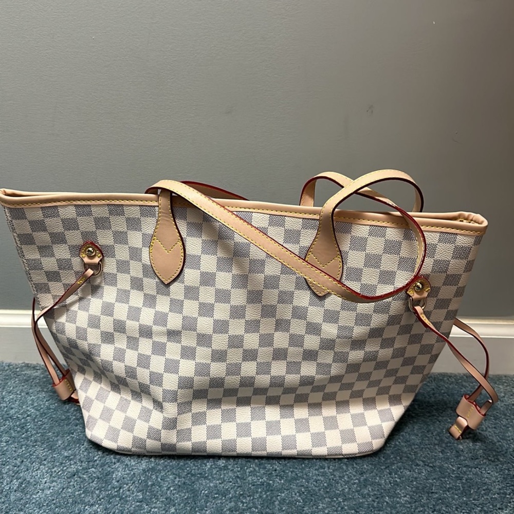 Checkered Dupe